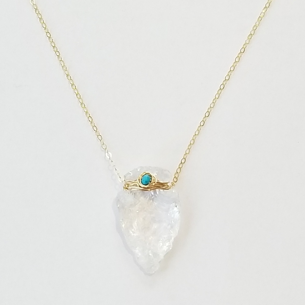 Raw crystal arrow head 14k gold chain necklace - Picture 8 of 8